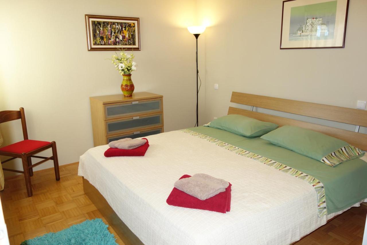 Nice Sunny Apartment Pula Luaran gambar
