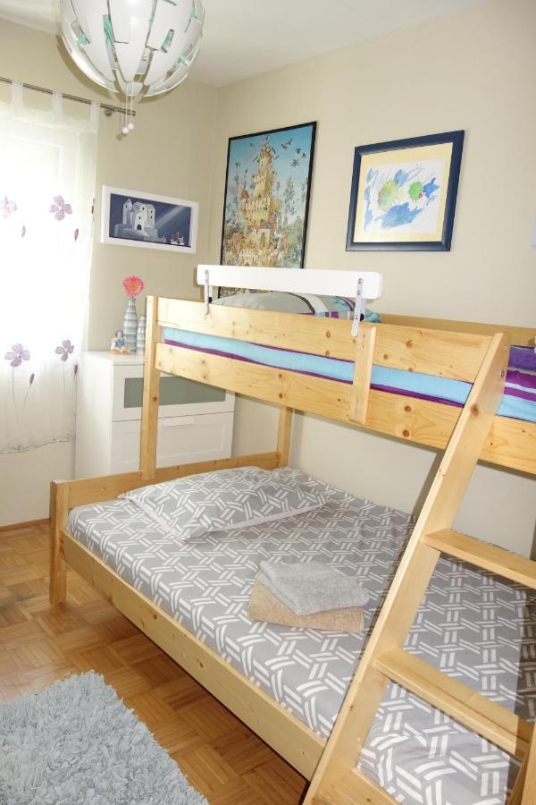 Nice Sunny Apartment Pula Luaran gambar