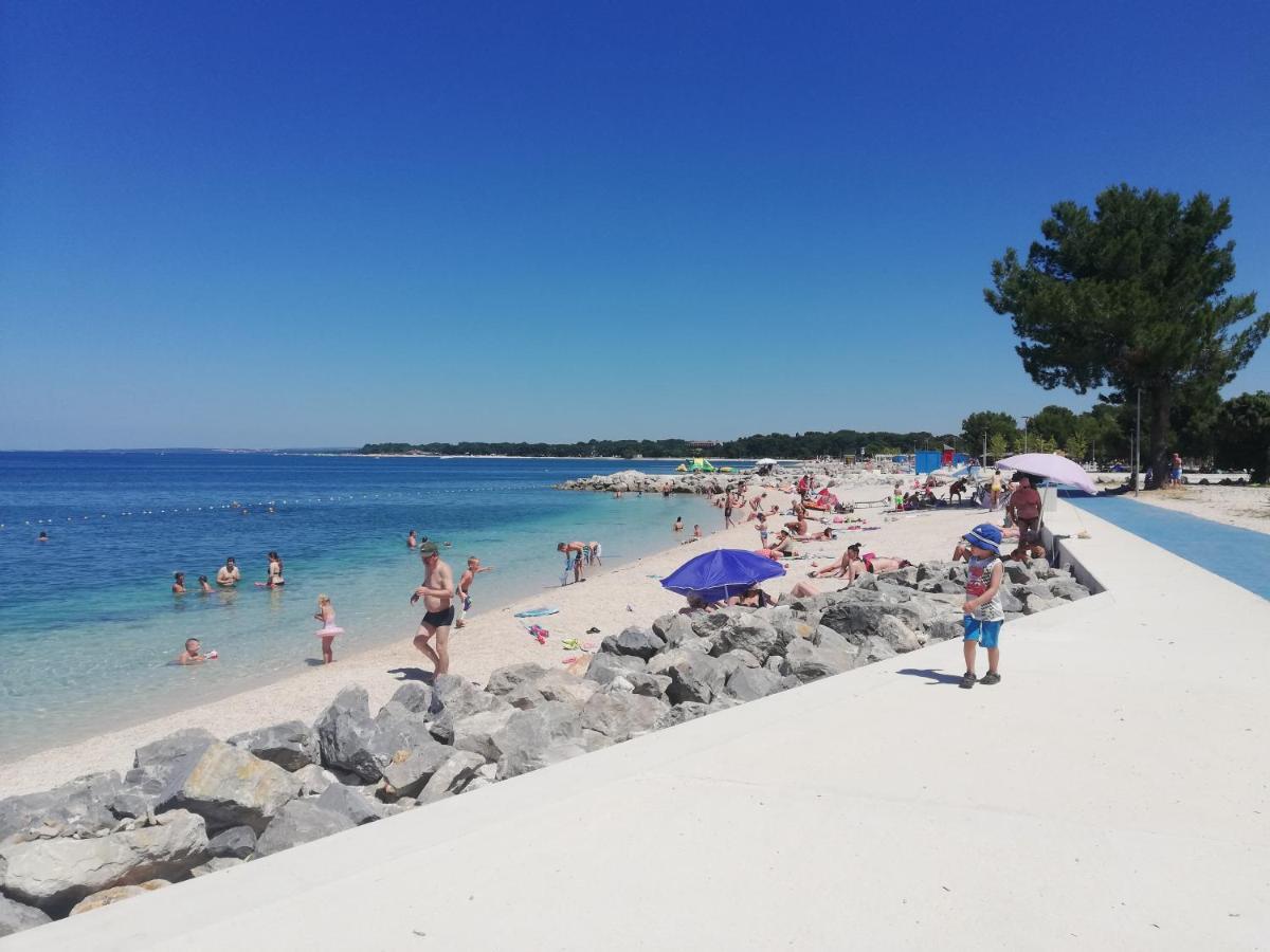 Nice Sunny Apartment Pula Luaran gambar